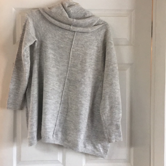 Sweater - Picture 2 of 4